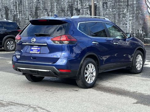 Used 2018 Nissan Rogue SV FWD image 5