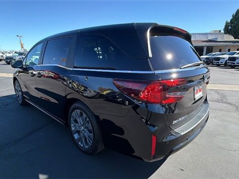New 2026 Honda Odyssey Touring image 6