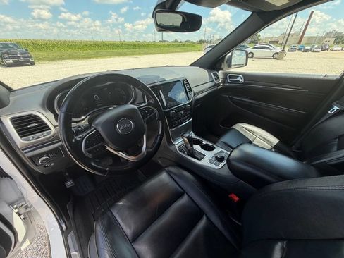 Used 2022 Jeep Grand Cherokee Limited AWD/4WD image 12