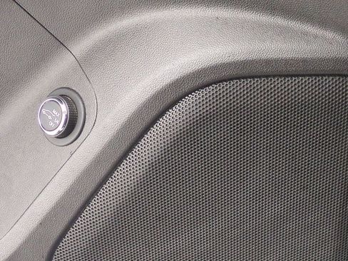 Used 2020 GMC Acadia SLE w/ Driver Convenience Package image 36