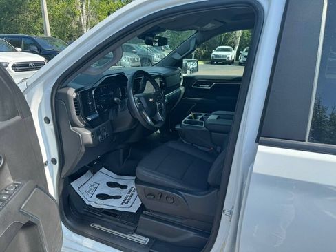 Used 2023 Chevrolet Silverado 1500 LT RWD image 3