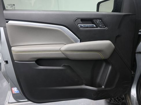 Used 2024 Chevrolet Colorado ZR2 w/ ZR2 Convenience Package III image 15