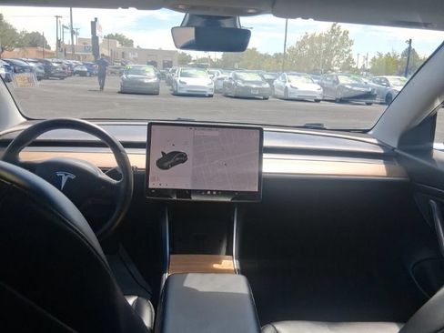 Used 2020 Tesla Model 3 Standard Range Plus RWD image 13