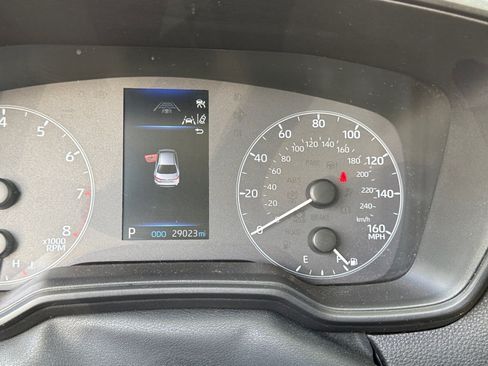 Used 2025 Toyota Corolla LE FWD image 11