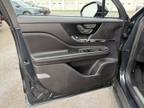 Certified 2022 Lincoln Corsair Reserve w/ Sport Package image 10