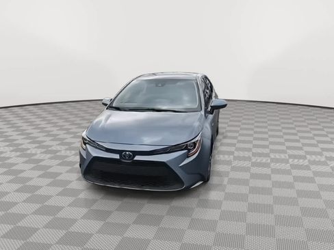 Used 2020 Toyota Corolla LE image 3