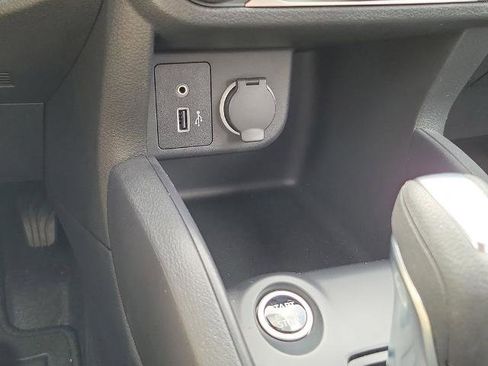 Certified 2023 Nissan Kicks S image 28