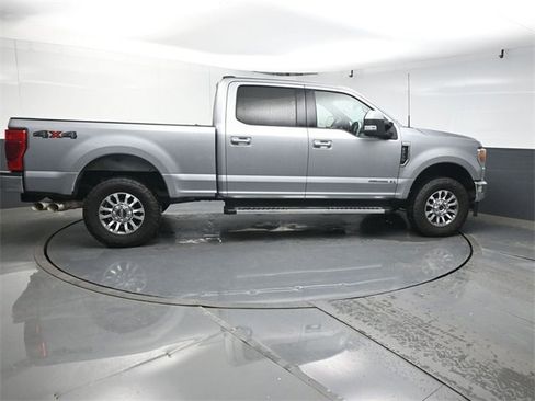 Used 2022 Ford F250 Lariat w/ Lariat Value Package image 3