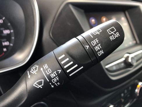 Used 2023 Chevrolet TrailBlazer LT image 30