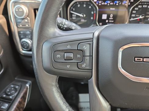 Used 2021 GMC Sierra 1500 Denali w/ Denali Ultimate Package AWD/4WD image 19