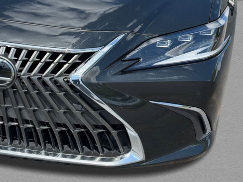 Certified 2025 Lexus ES 300h Ultra Luxury w/ Accessory Package (Z1) FWD image 12