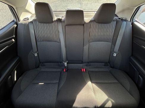 Used 2025 Toyota Camry LE image 40