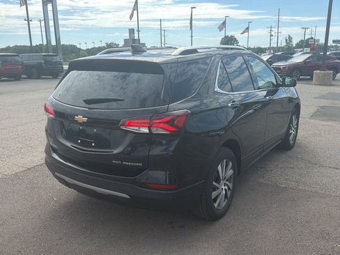 Used 2023 Chevrolet Equinox Premier w/ LPO, Floor Liner Package AWD/4WD image 4