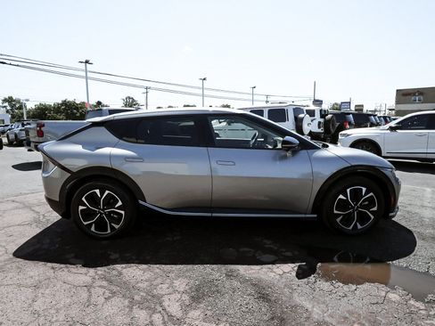 Used 2023 Kia EV6 Wind w/ Wind Technology Package AWD/4WD image 6
