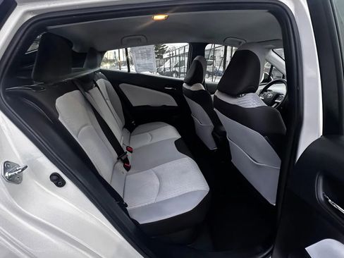 Used 2018 Toyota Prius Two image 23