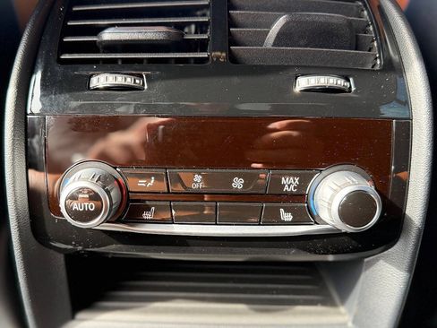 Used 2019 BMW M5 w/ Executive Package image 28