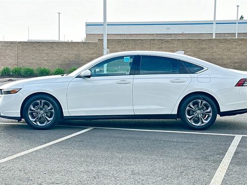 Used 2024 Honda Accord EX image 7