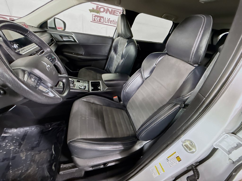 Used 2024 Mitsubishi Outlander SE Black Edition AWD/4WD image 25