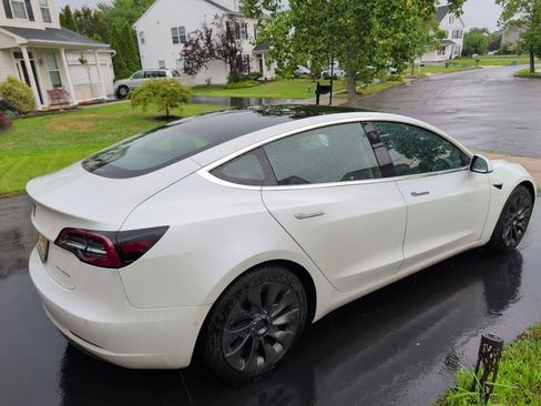 Used 2020 Tesla Model 3 Long Range AWD/4WD image 4