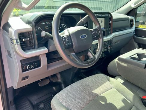 Used 2023 Ford F350 XLT image 2