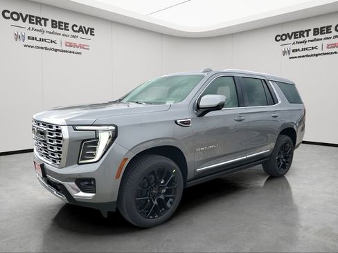 New 2026 GMC Yukon Denali w/ Sun & Power Step Package image 3
