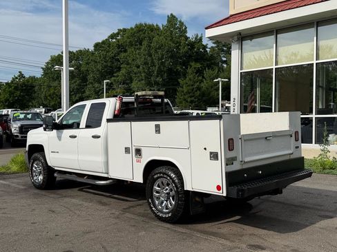 Used 2019 Chevrolet Silverado 2500 W/T w/ WT Convenience Package AWD/4WD image 9