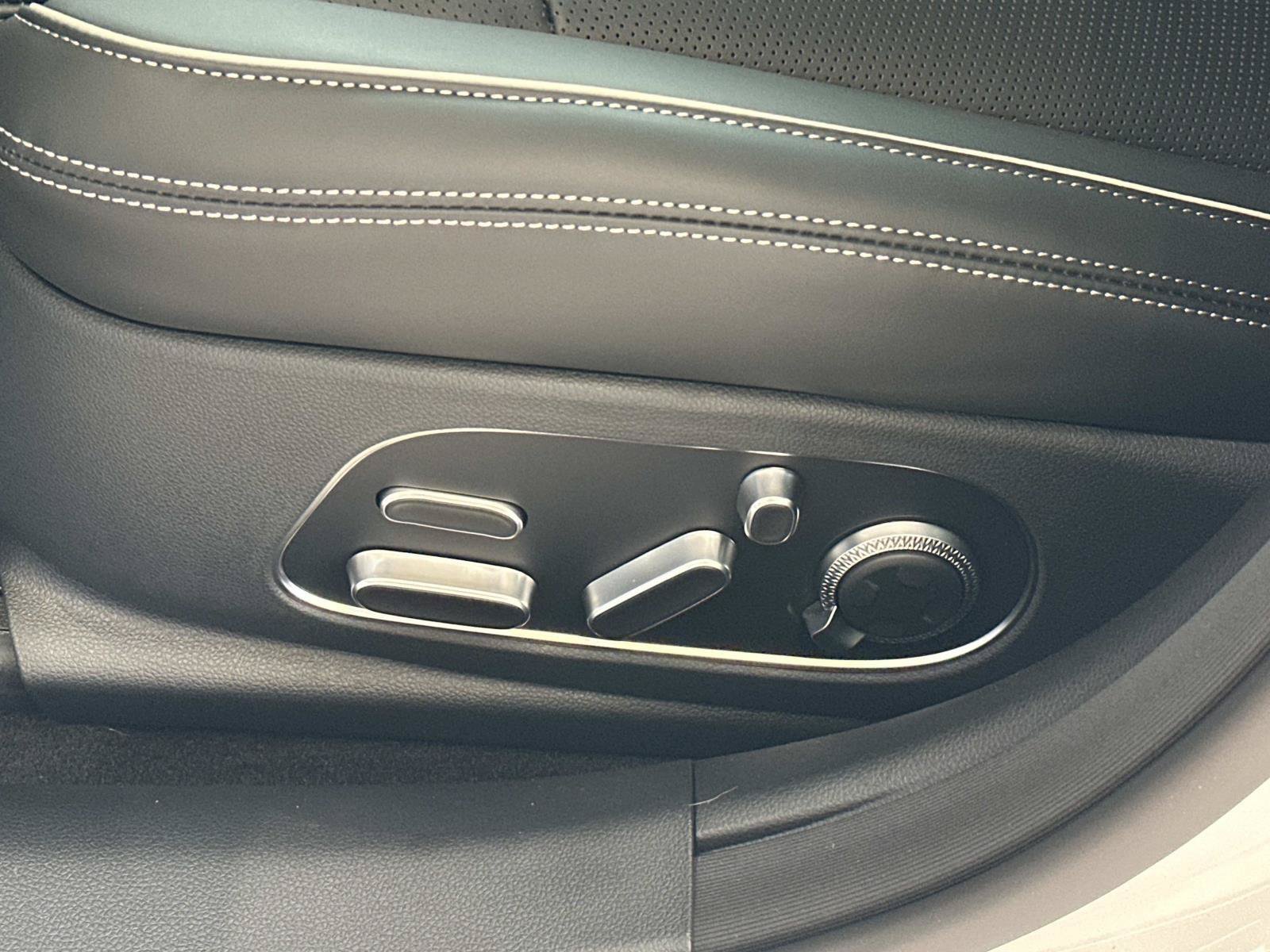 New 2026 Genesis G90 3.5T AWD/4WD image 25