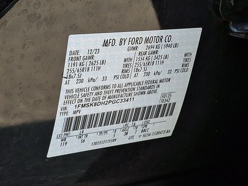 Certified 2023 Ford Explorer XLT w/ Equipment Group 202A AWD/4WD image 25