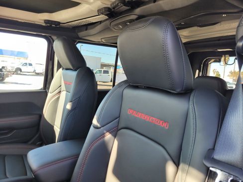 New 2026 Jeep Wrangler Unlimited Rubicon image 12
