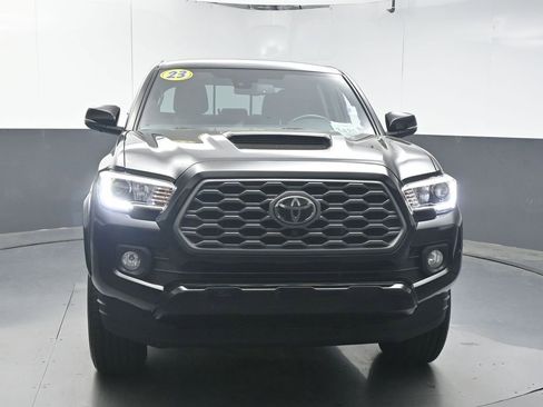 Used 2023 Toyota Tacoma TRD Sport w/ Advanced Technology Package AWD/4WD image 3