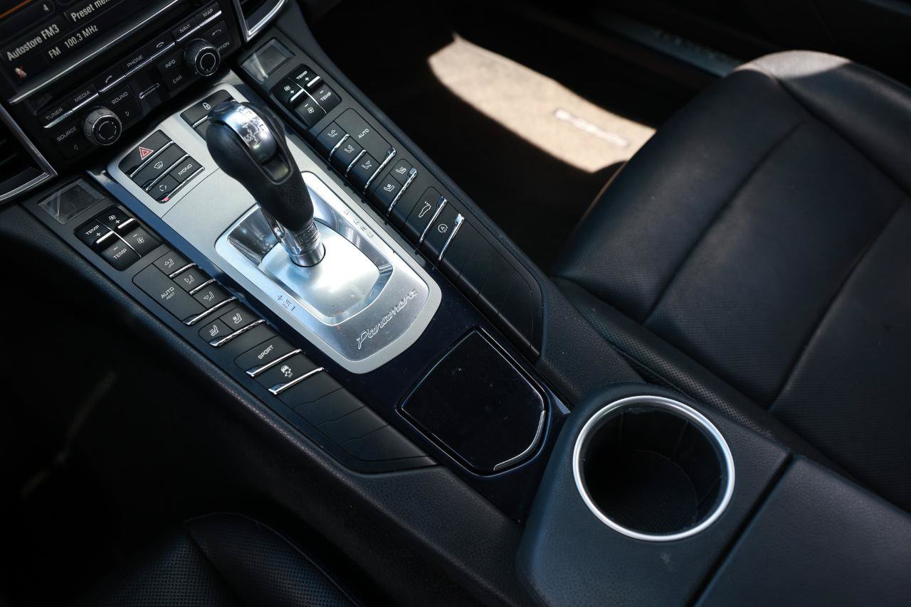 Used 2013 Porsche Panamera image 39
