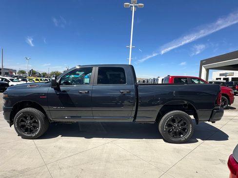 New 2026 RAM 2500 Big Horn AWD/4WD image 3