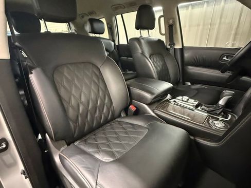 Used 2024 Nissan Armada Platinum w/ Captain's Chairs Package RWD image 21