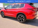 Used 2023 Mitsubishi Outlander SE image 4
