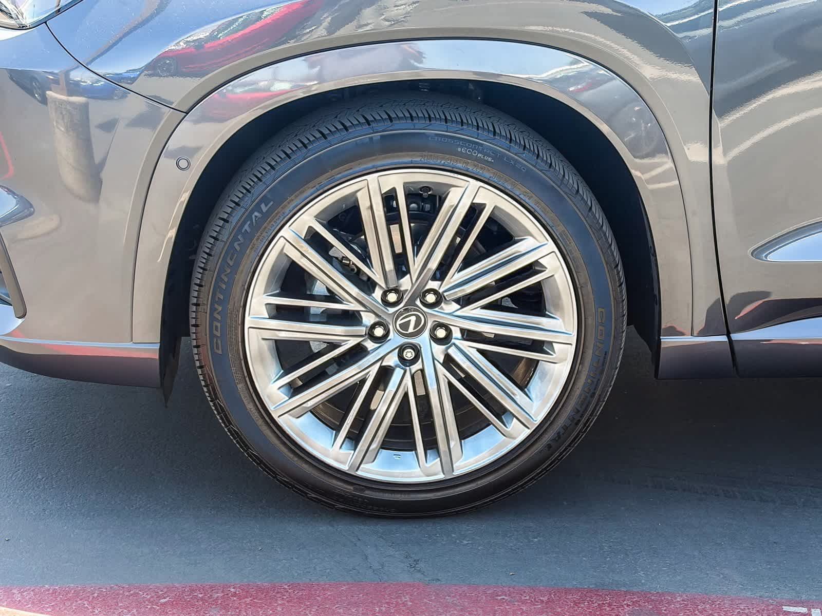 Used 2025 Lexus TX 350 AWD w/ Technology Package image 9