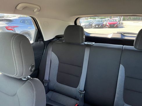 Used 2025 Chevrolet TrailBlazer LT image 40