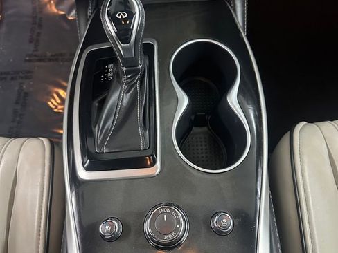 Used 2019 INFINITI QX60 Luxe w/ Limited Package image 18