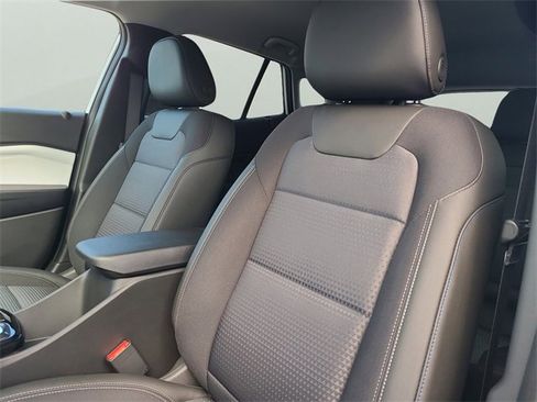 New 2026 Chevrolet Trax LT image 23