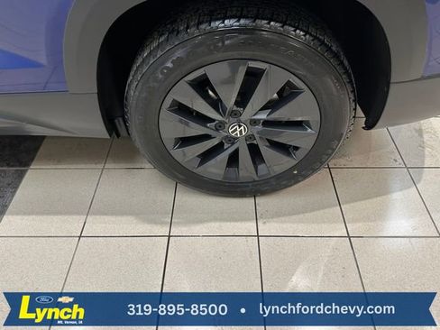 Used 2022 Volkswagen Taos S image 23