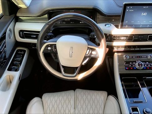Used 2020 Lincoln Aviator Black Label w/ Dynamic Handling Package image 5