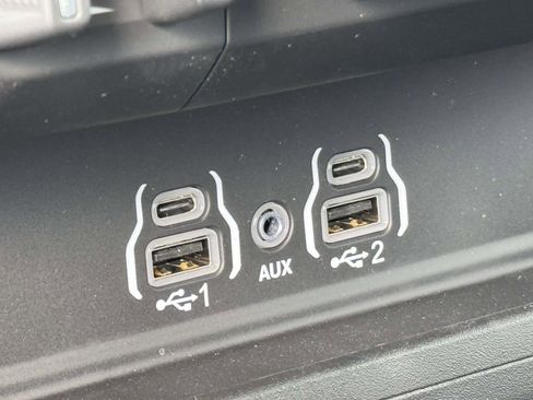 New 2026 RAM 1500 Big Horn AWD/4WD image 7
