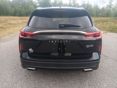 Used 2021 INFINITI QX50 Luxe w/ Appearance Package image 6