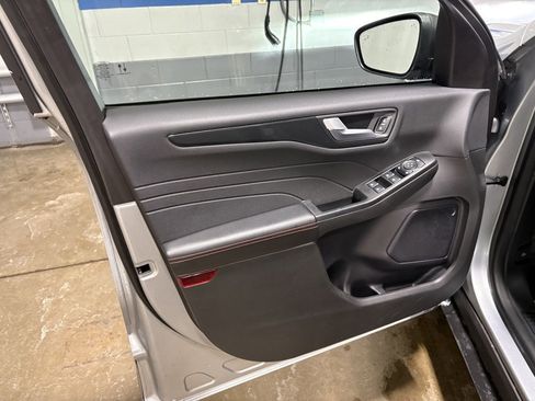 Used 2023 Ford Escape ST-Line w/ Tech Pack #1 image 16