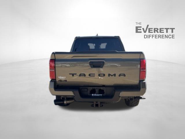 Used 2025 Toyota Tacoma TRD Sport AWD/4WD image 6