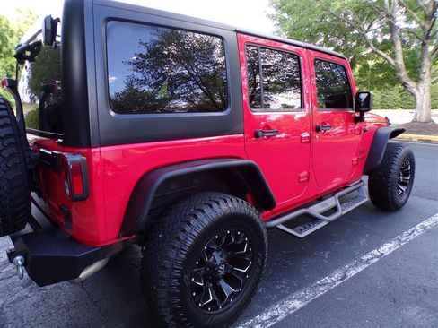 Used 2013 Jeep Wrangler Unlimited Sport AWD/4WD image 10