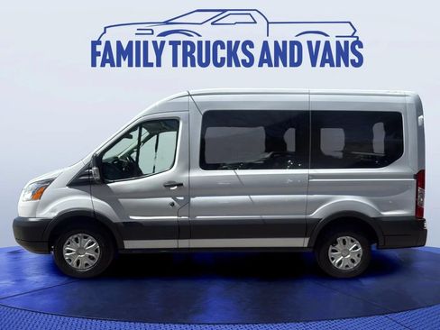 Used 2017 Ford Transit 150 XLT RWD image 2