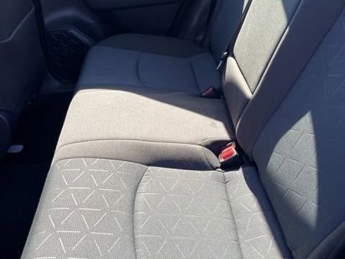 Used 2025 Toyota RAV4 XLE AWD/4WD image 10