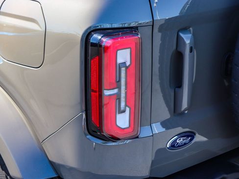 Certified 2025 Ford Bronco Outer Banks AWD/4WD image 7