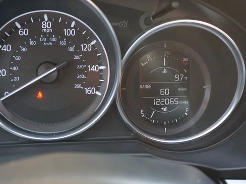 Used 2017 MAZDA CX-5 Touring w/ Preferred Equipment Package FWD image 14