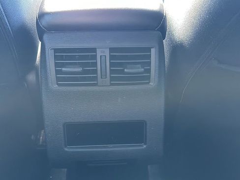 Used 2022 Mitsubishi Outlander ES image 25